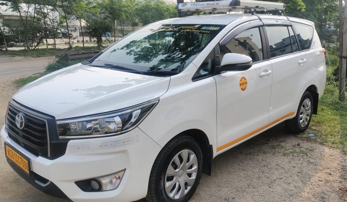 Compare self-drive and chauffeur-driven car rental in Guwahati. Get rates, documents, routes to Shillong and Kaziranga, and tips to choose the right option.