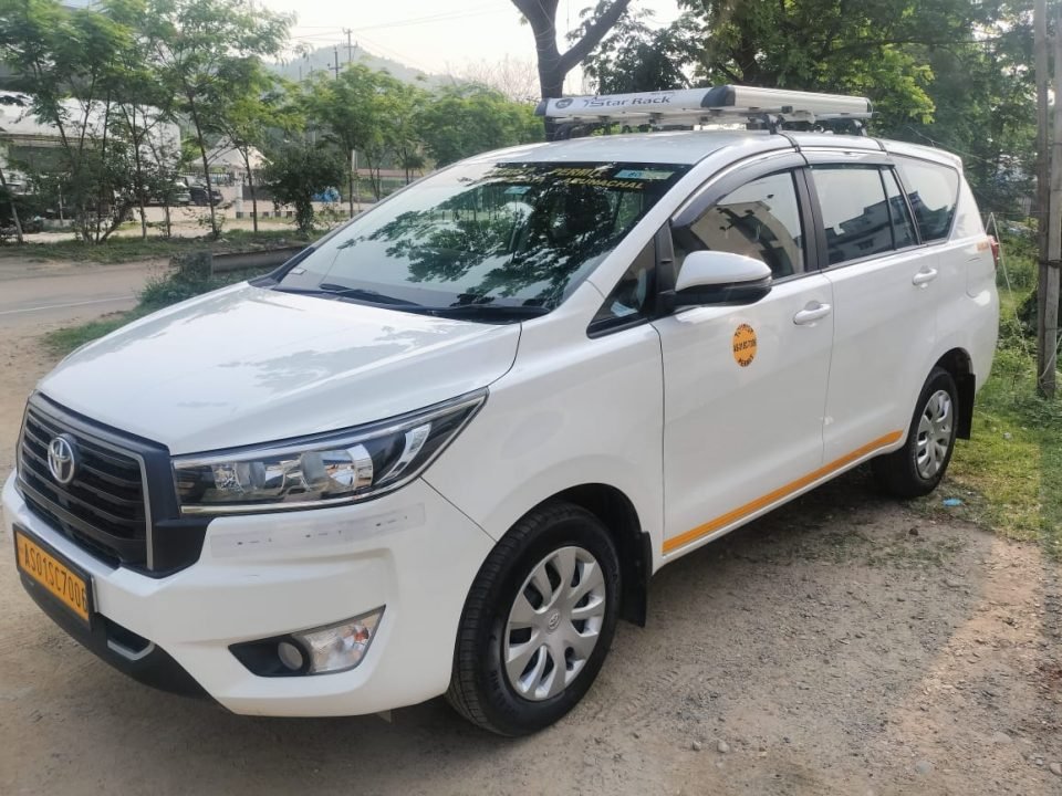 Compare self-drive and chauffeur-driven car rental in Guwahati. Get rates, documents, routes to Shillong and Kaziranga, and tips to choose the right option.